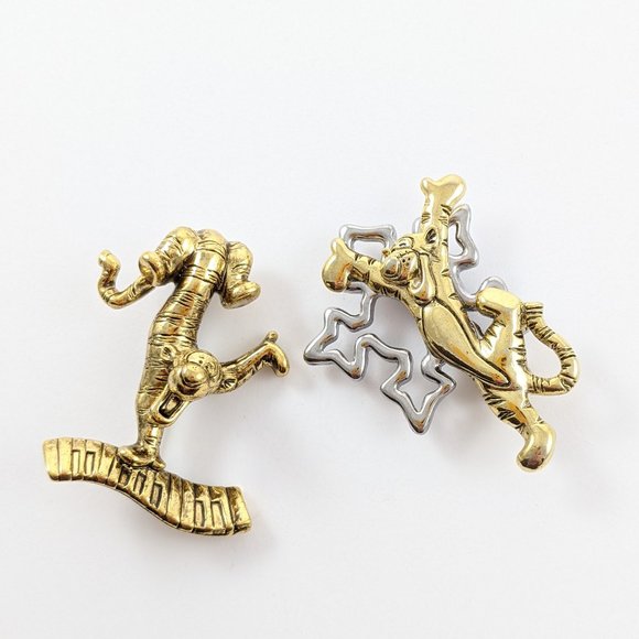 Vintage Winnie the Pooh Tigger Brooches - Set of Two - Picture 4 of 4